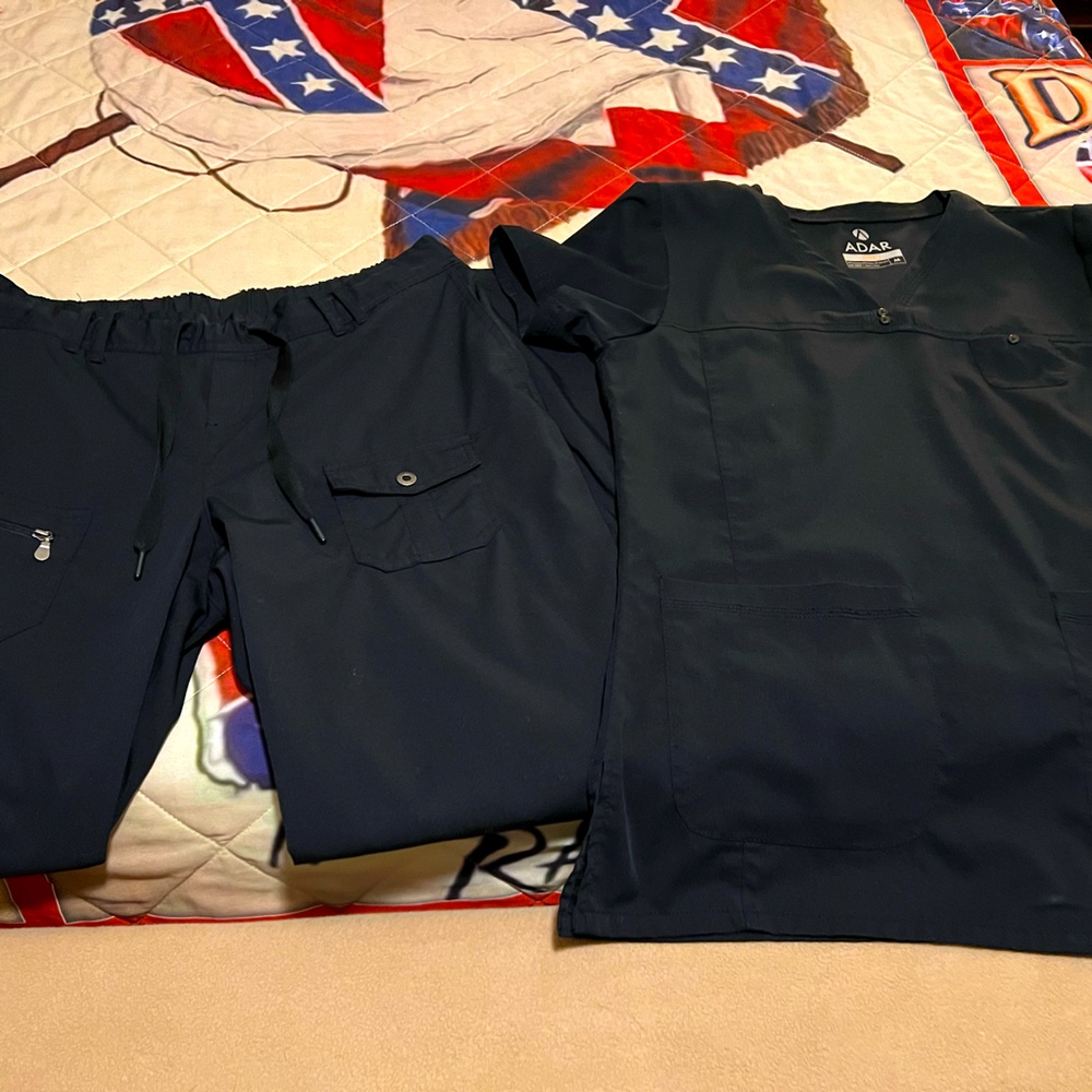 Adar pro scrubs